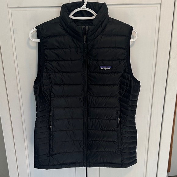 Patagonia Jackets & Blazers - Patagonia Women’s Down Sweater Vest, Size M, Black
